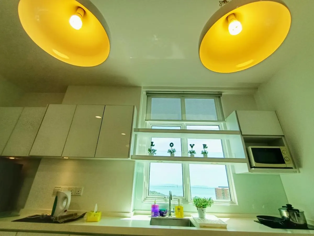 Deluxe Suites 3, 1Br, 2-5 Pax, Netflix, Georgetown 0*, George Town