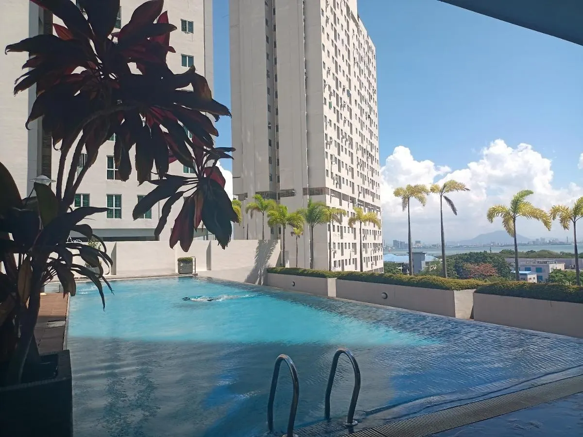 Deluxe Suites 3, 1Br, 2-5 Pax, Netflix, Georgetown Malaysia